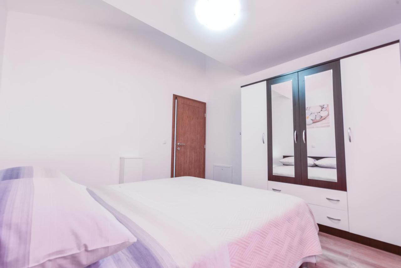 Apartments Sandrina Vrsi Zewnętrze zdjęcie