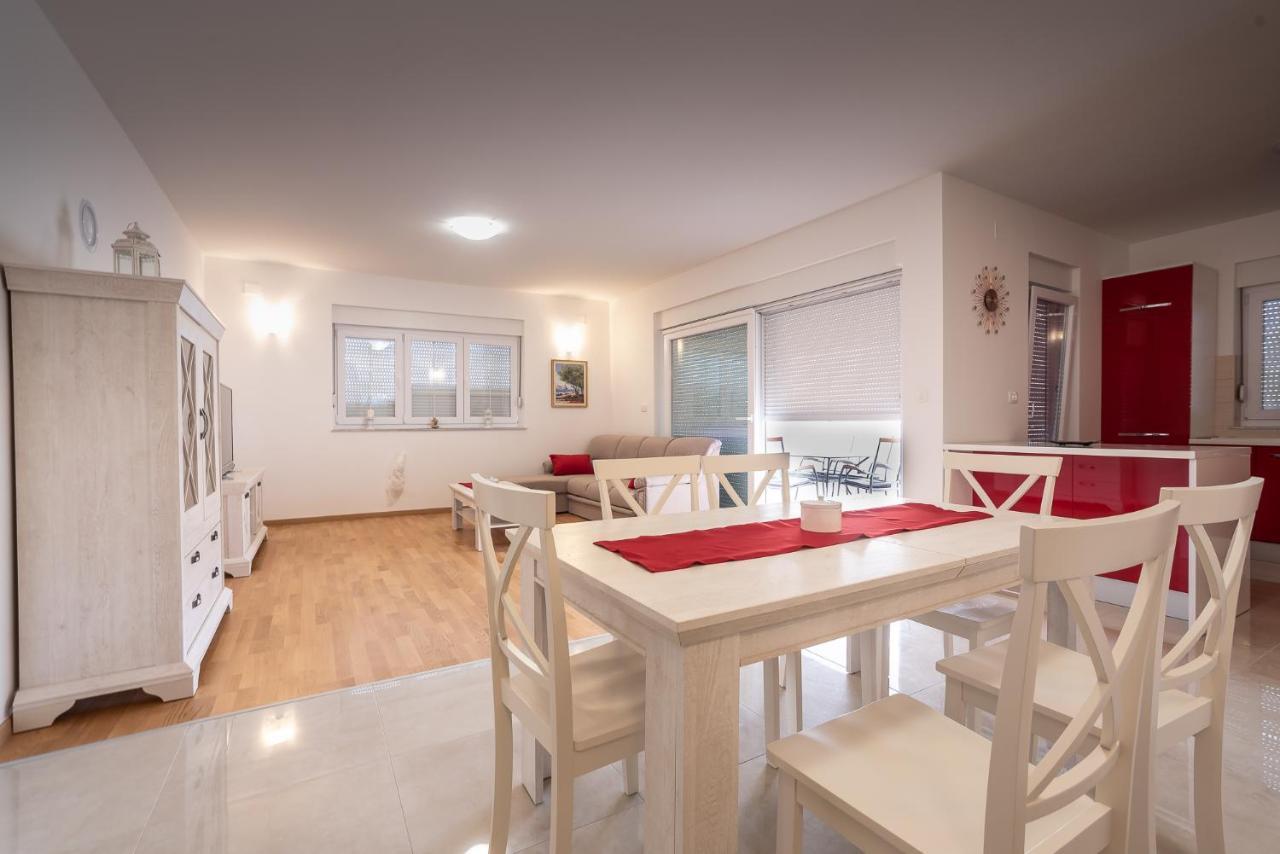 Apartments Sandrina Vrsi Zewnętrze zdjęcie