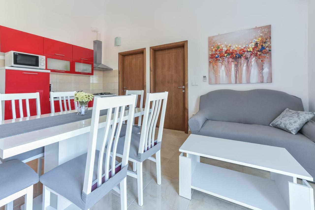 Apartments Sandrina Vrsi Zewnętrze zdjęcie