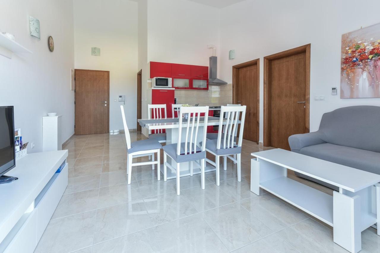 Apartments Sandrina Vrsi Zewnętrze zdjęcie