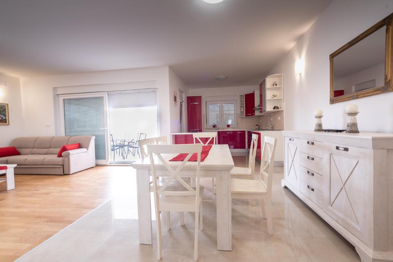 Apartments Sandrina Vrsi Zewnętrze zdjęcie