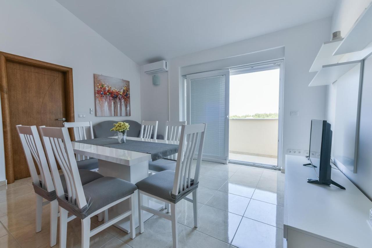 Apartments Sandrina Vrsi Zewnętrze zdjęcie