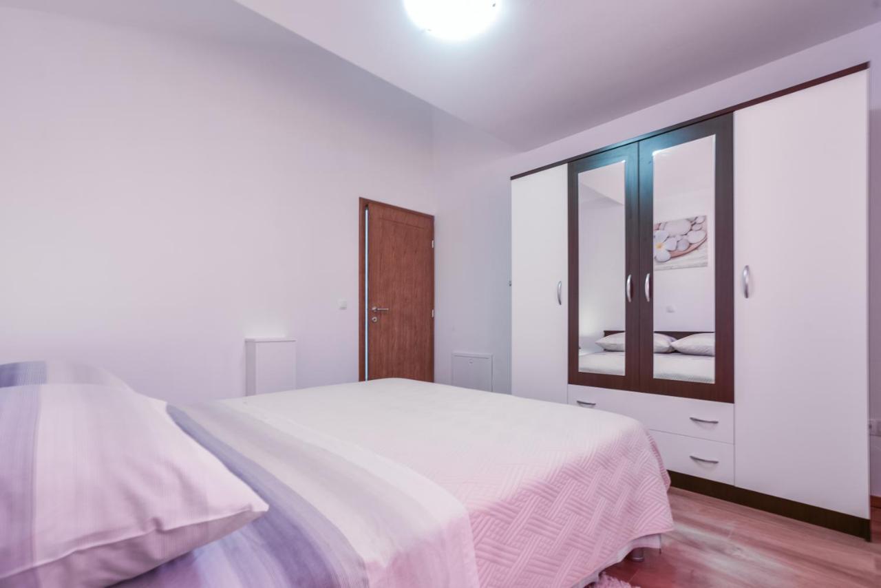 Apartments Sandrina Vrsi Zewnętrze zdjęcie