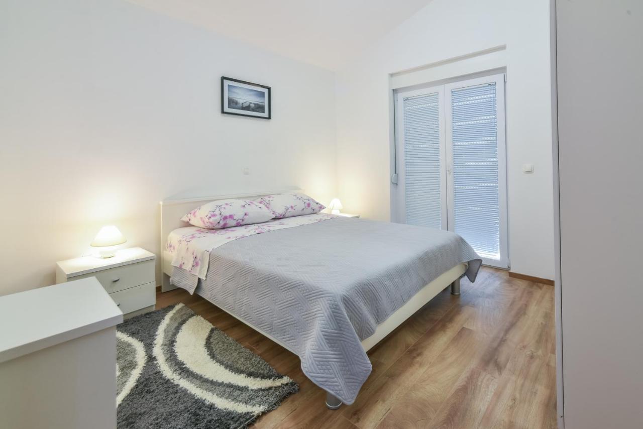 Apartments Sandrina Vrsi Zewnętrze zdjęcie